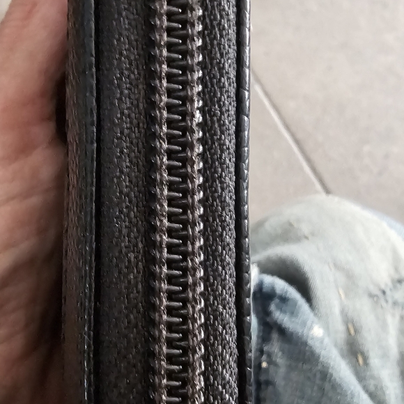 CHANEL WALLET - Picture 8 of 9